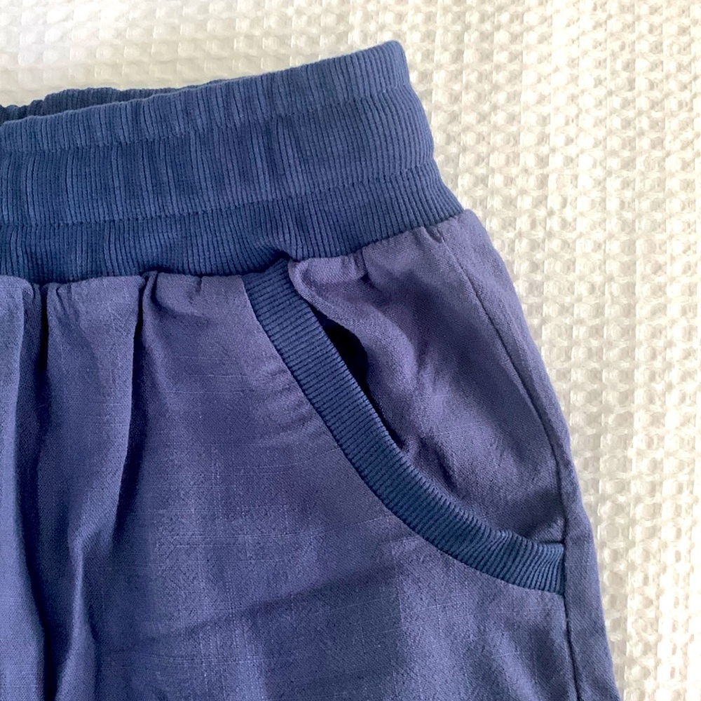 Umgee Shorts - Picture 2 of 4